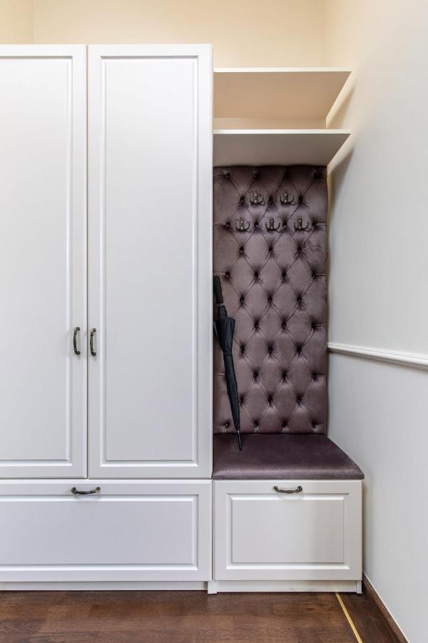 Holt Old Town Luxury Suites Bukarest Eksteriør billede