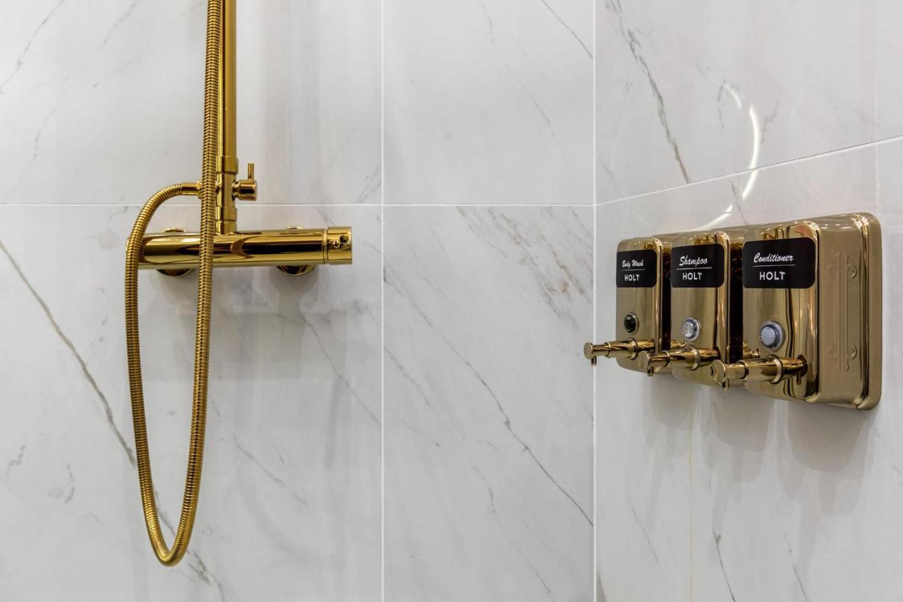 Holt Old Town Luxury Suites Bukarest Eksteriør billede