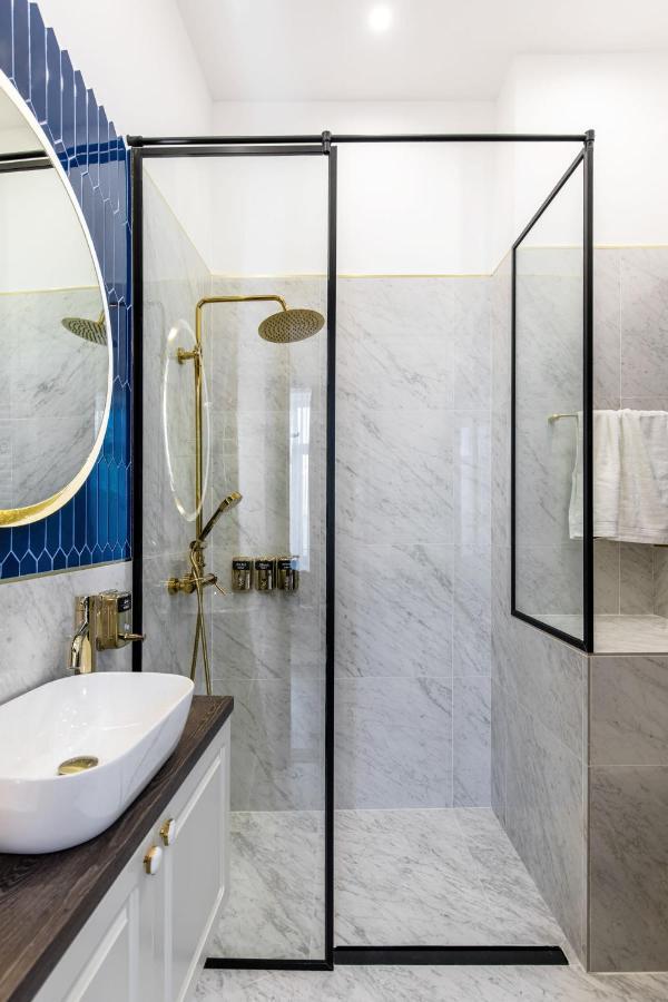 Holt Old Town Luxury Suites Bukarest Eksteriør billede