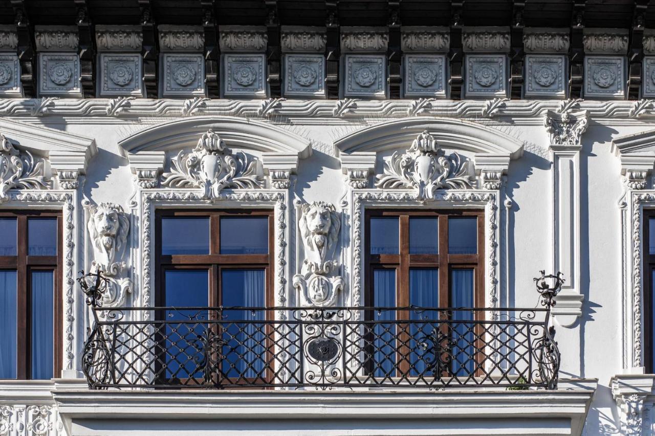 Holt Old Town Luxury Suites Bukarest Eksteriør billede