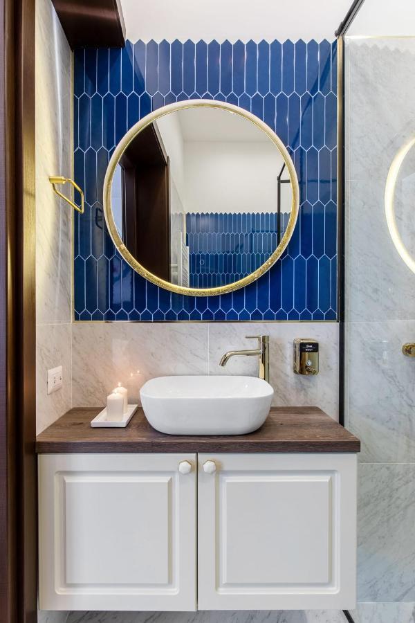 Holt Old Town Luxury Suites Bukarest Eksteriør billede